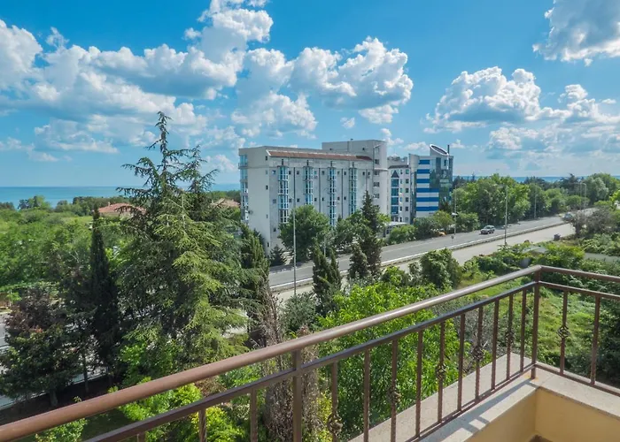 Private In Cypress Complex 15 Apartman *